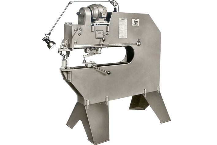historical picture of the TAS 4 machine of TRUMPF